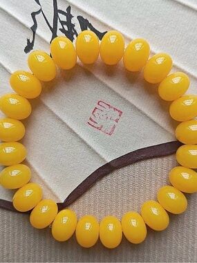 Yellow Bodhi Seed Abacus Bead Bracelet